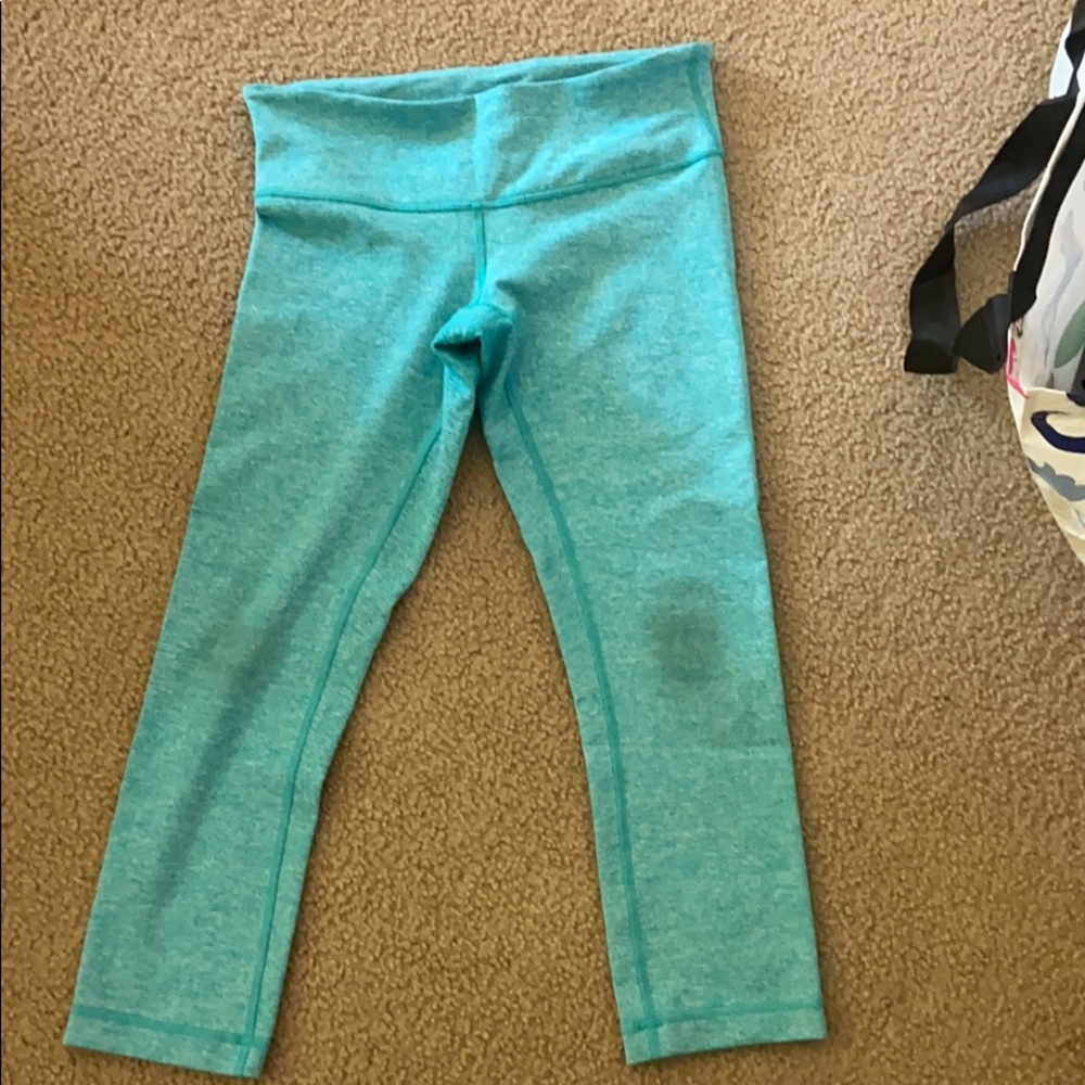 Lululemon wunder under crops